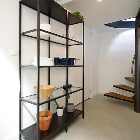 Ботель Magnificent Houseboat With A Stunning View! 3*