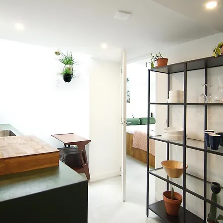 Magnificent Houseboat With A Stunning View! Amsterdam