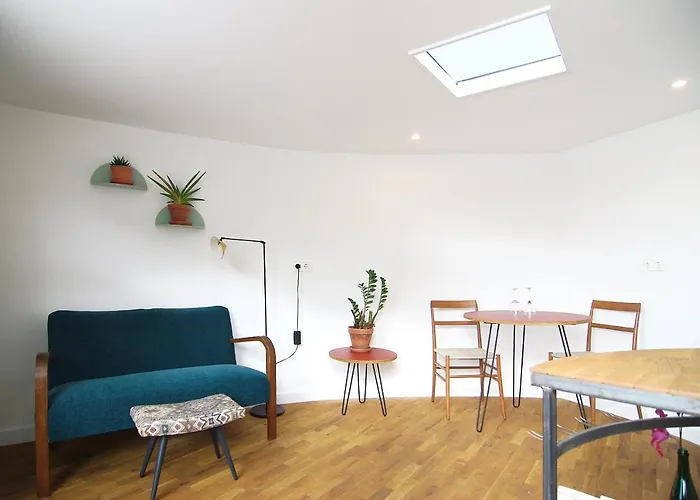 Magnificent Houseboat With A Stunning View! 3*